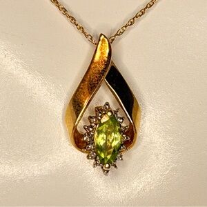 10K Gold Peridot Pendant Necklace with Diamond Accents Fine Vintage Estate‎